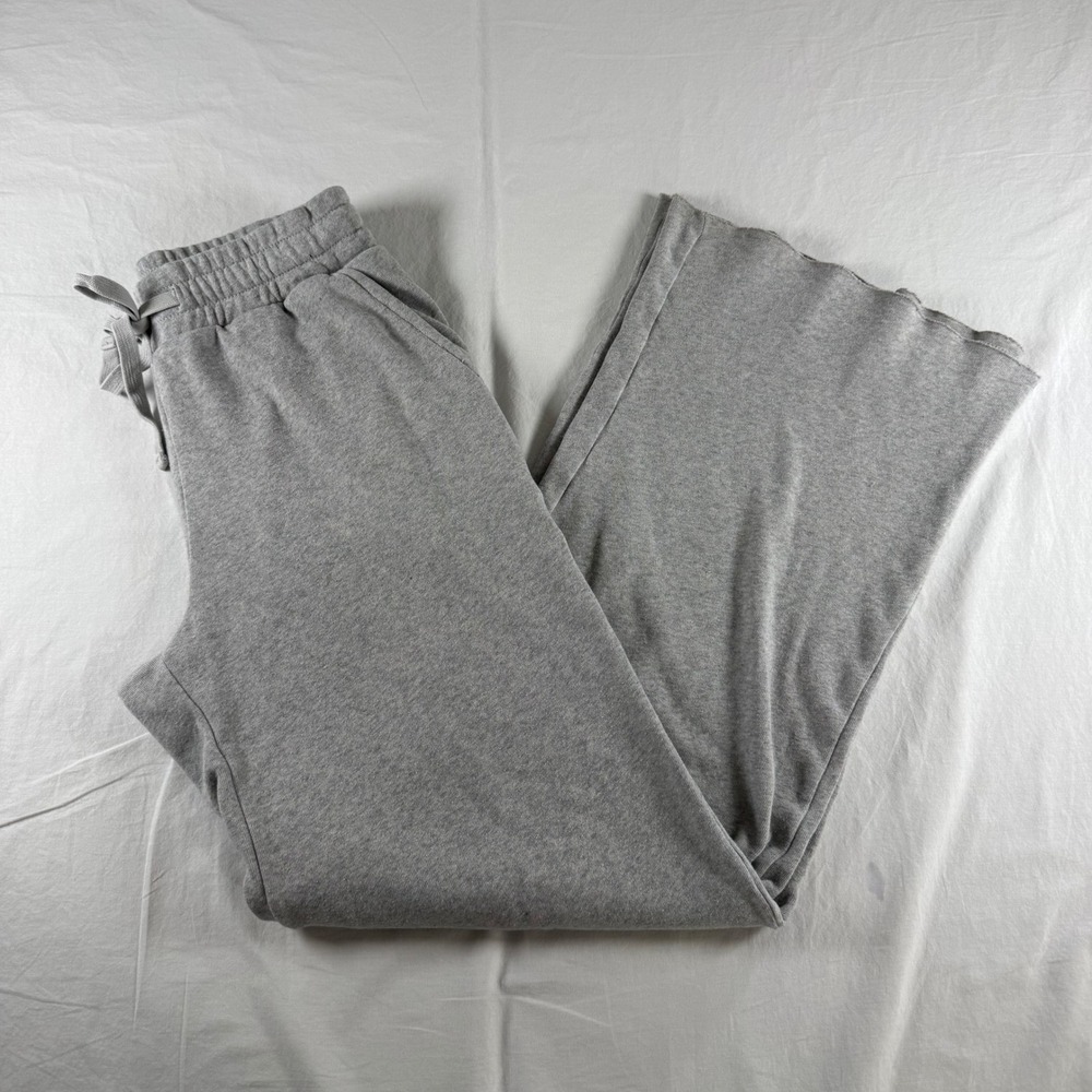 American Eagle Women's Size XS Gray Wide Leg Raw Hem Sweatpants